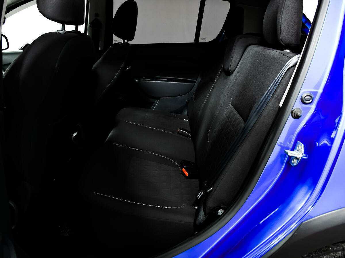 Б/У Рено Сандеро 2016 года. Фото: #11