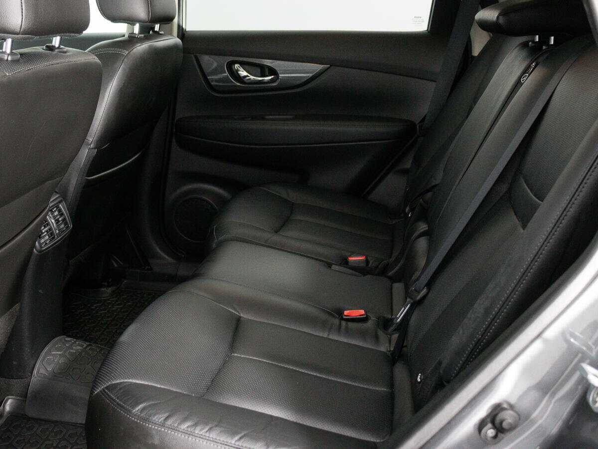 Б/У Ниссан Икс-Трейл 2016 года. Фото: #12