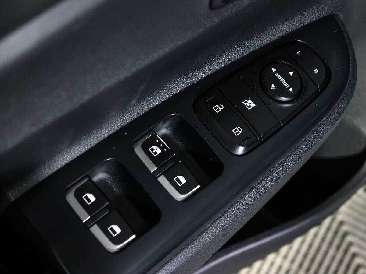 Б/У Киа Рио 2019 года. Фото: #13