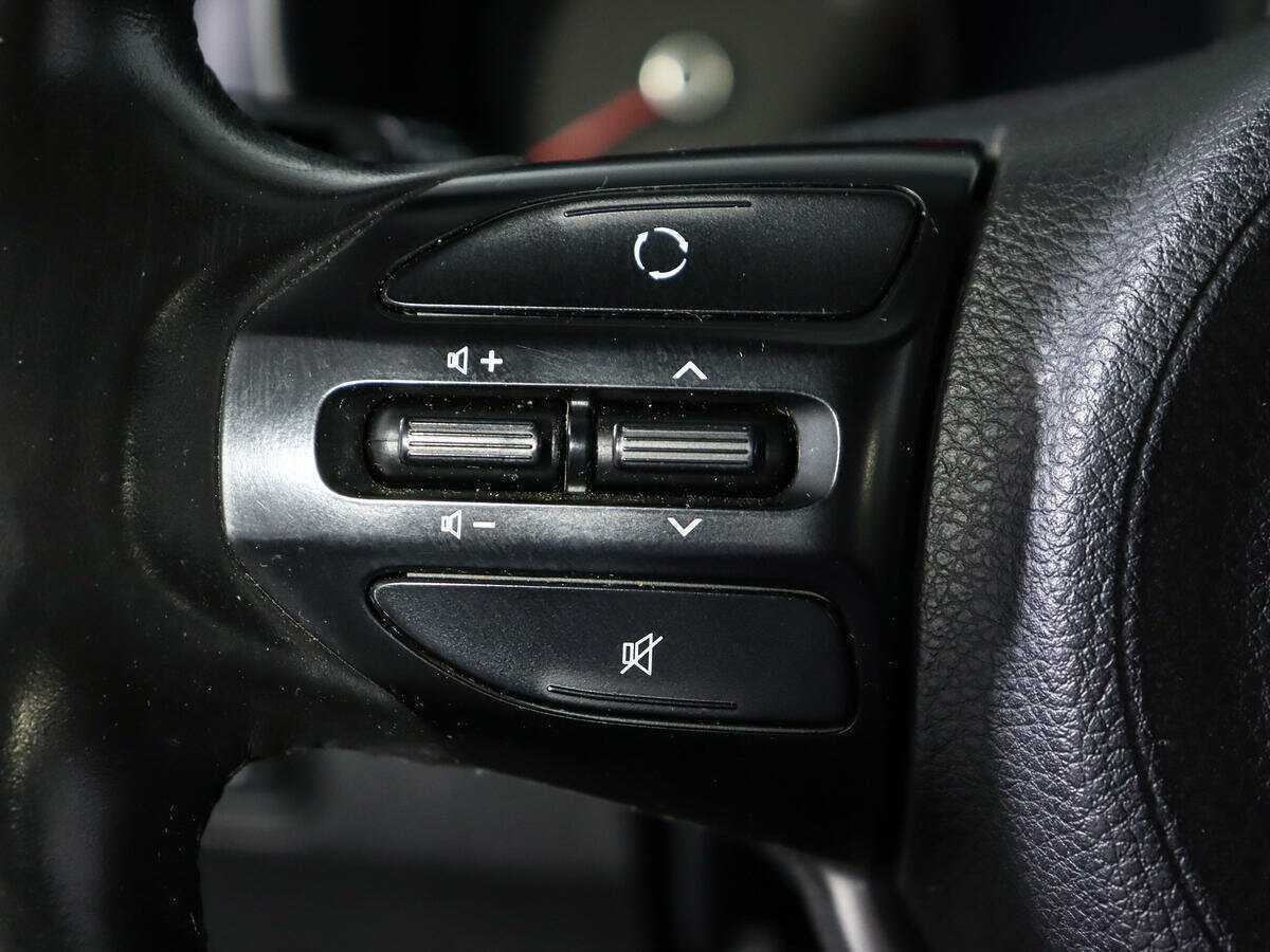 Б/У Киа Рио 2019 года. Фото: #14