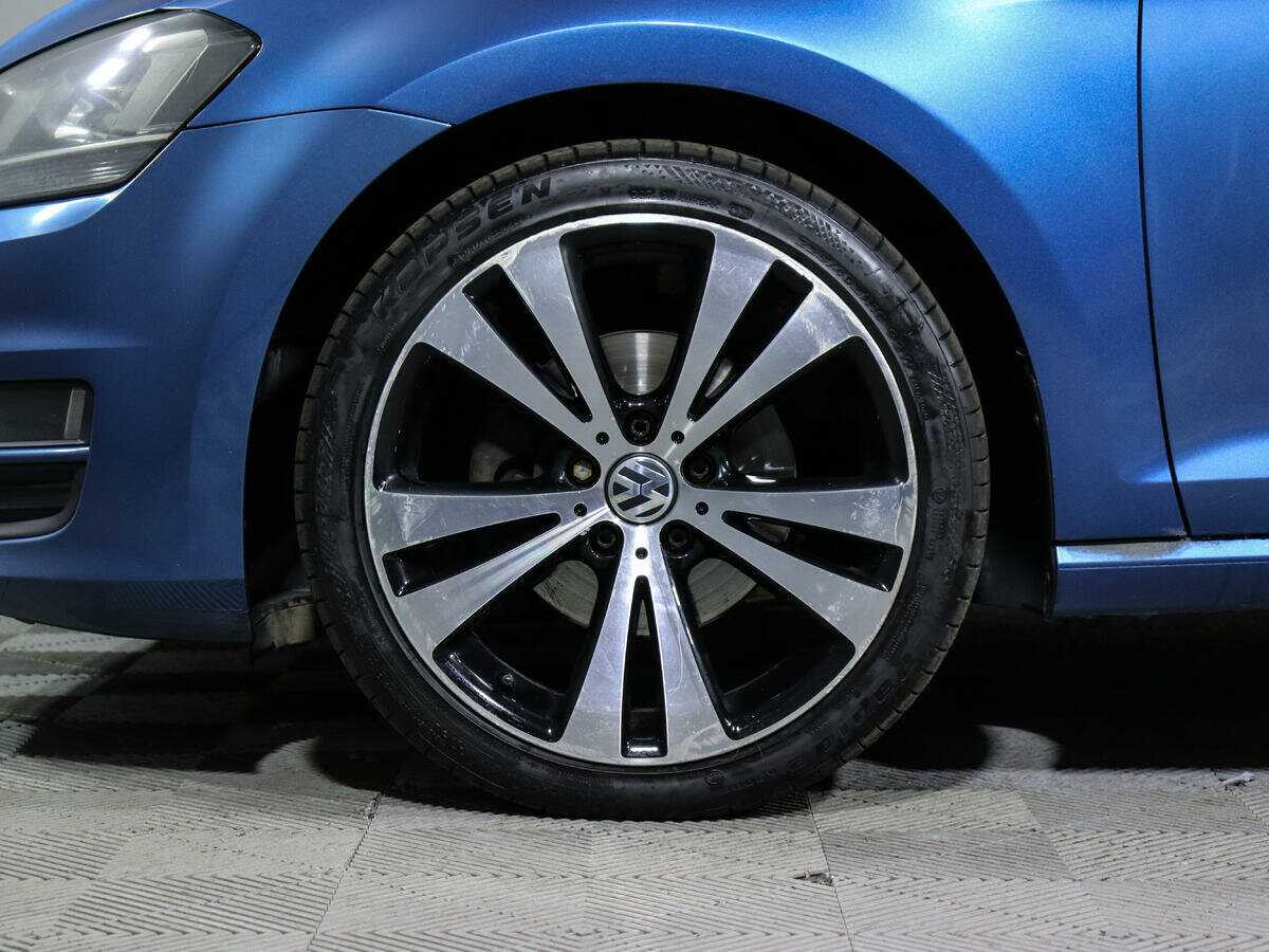 Б/У Фольксваген Гольф 2013 года. Фото: #14