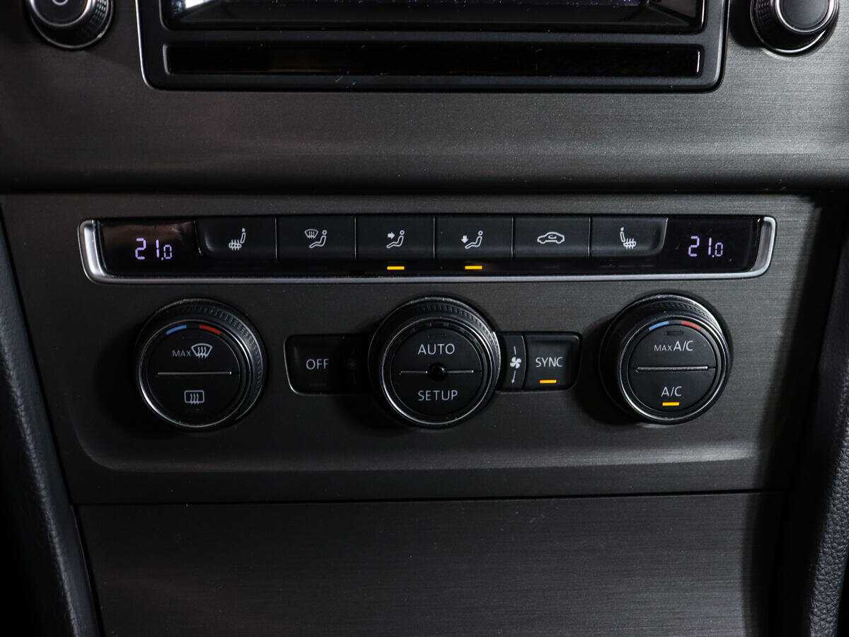 Б/У Фольксваген Гольф 2013 года. Фото: #19