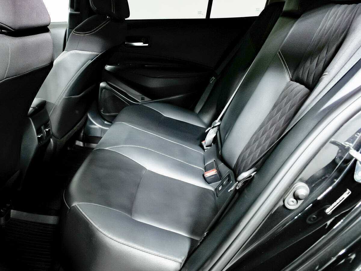 Toyota Corolla 2019 года с пробегом. Фото: #11