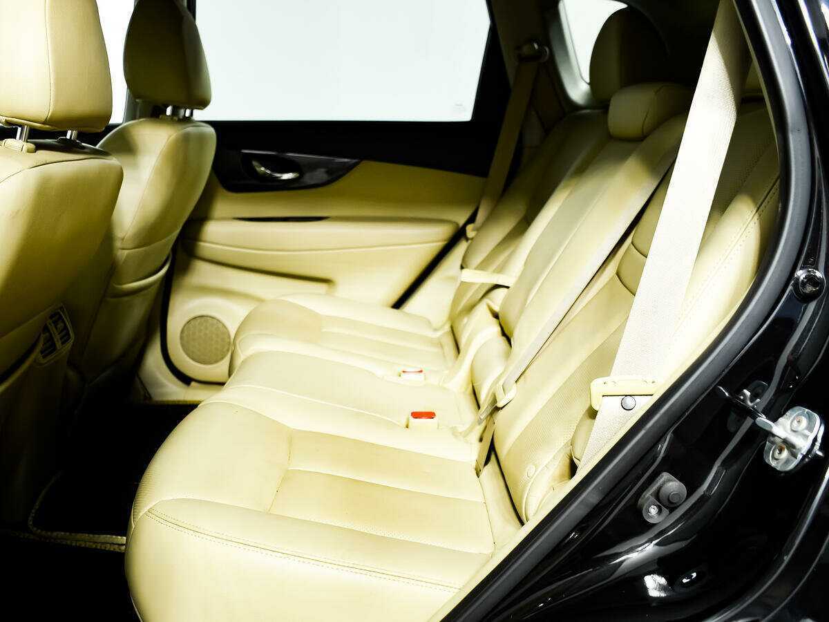 Б/У Ниссан Икс-Трейл 2018 года. Фото: #11