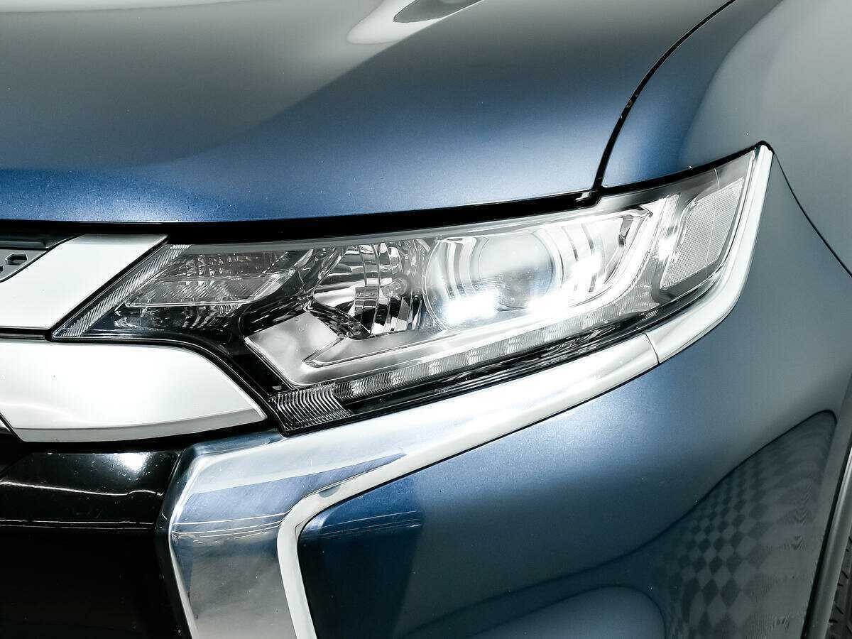 Mitsubishi Outlander 2018 года с пробегом. Фото: #12