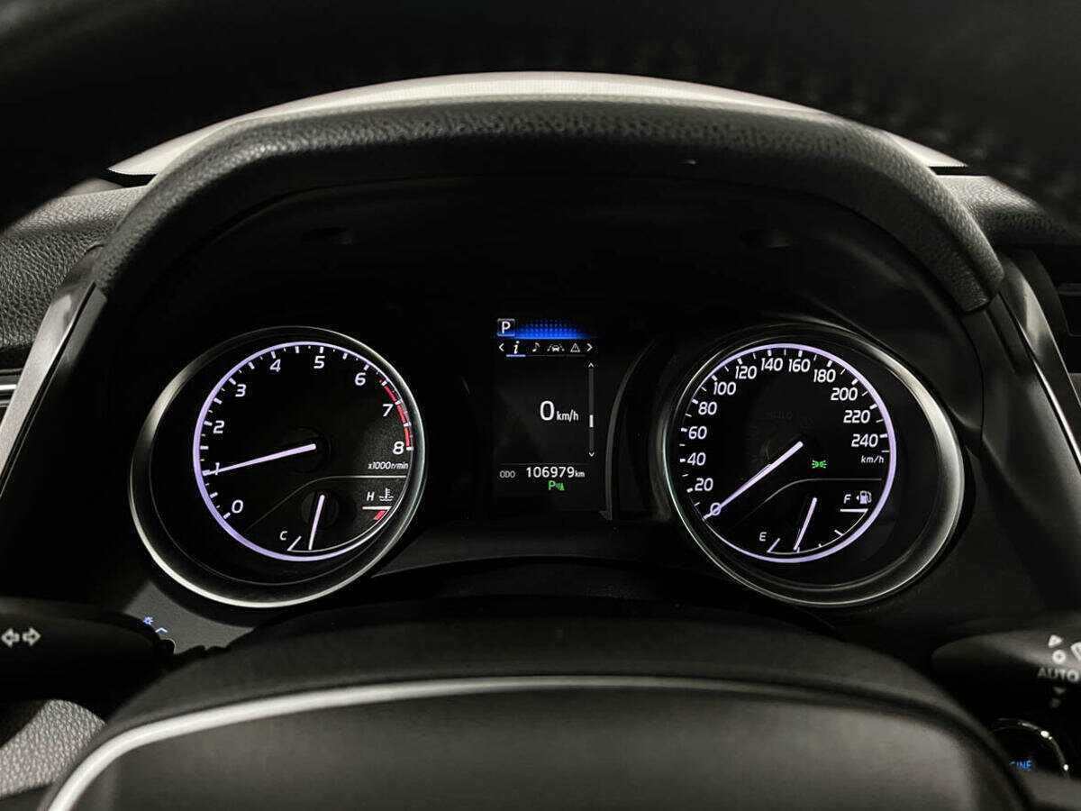 Toyota Camry 2018 года с пробегом. Фото: #10