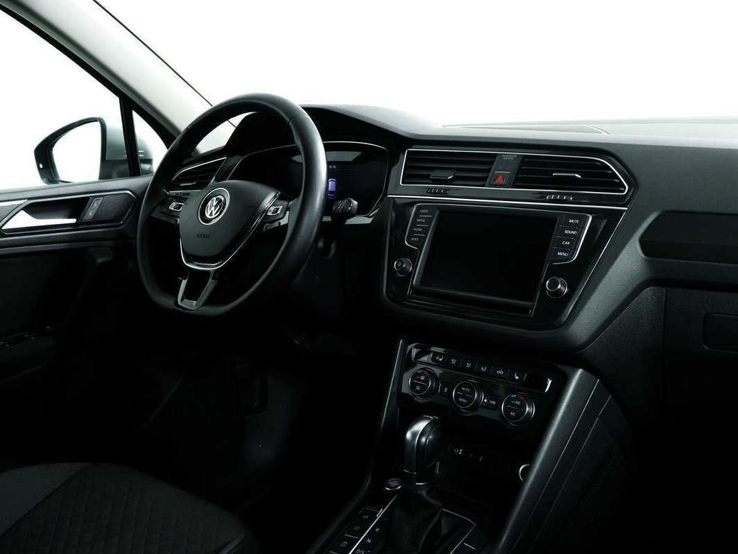 Б/У Фольксваген Тигуан 2016 года. Фото: #8