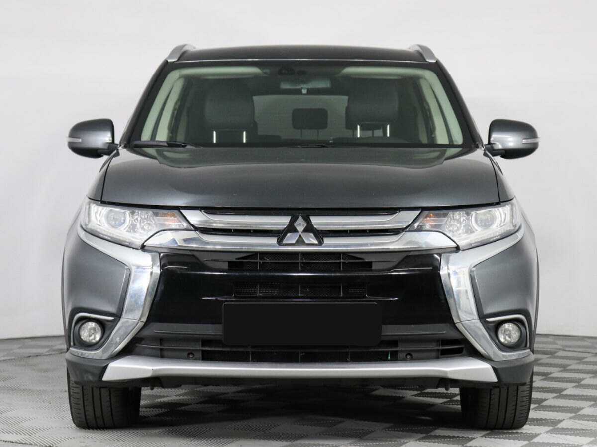Mitsubishi Outlander 2018 года с пробегом. Фото: #1