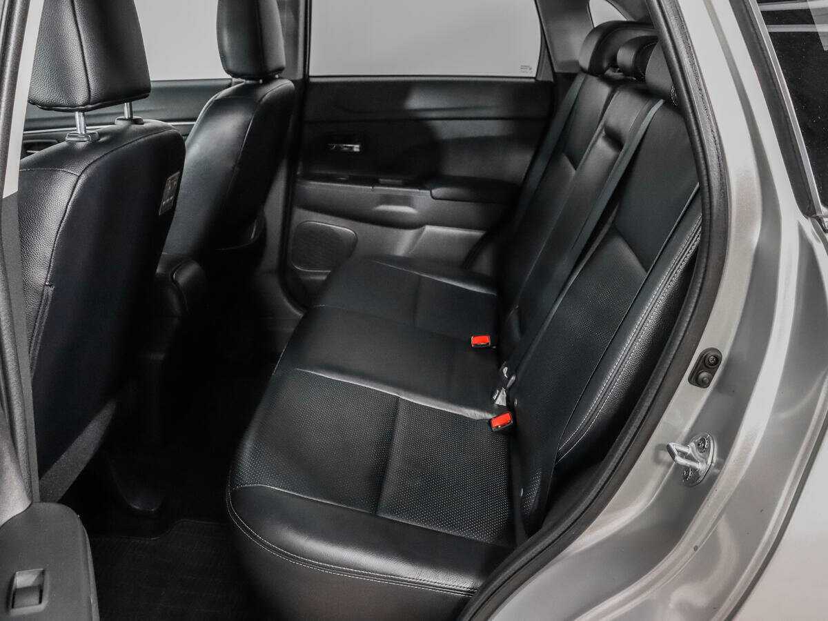 Б/У Митсубиши АС-Икс 2012 года. Фото: #11