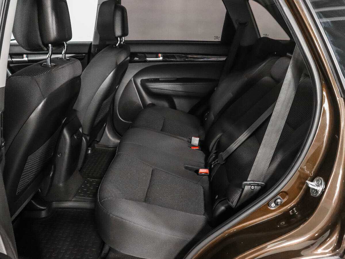 Б/У Киа Соренто 2015 года. Фото: #9