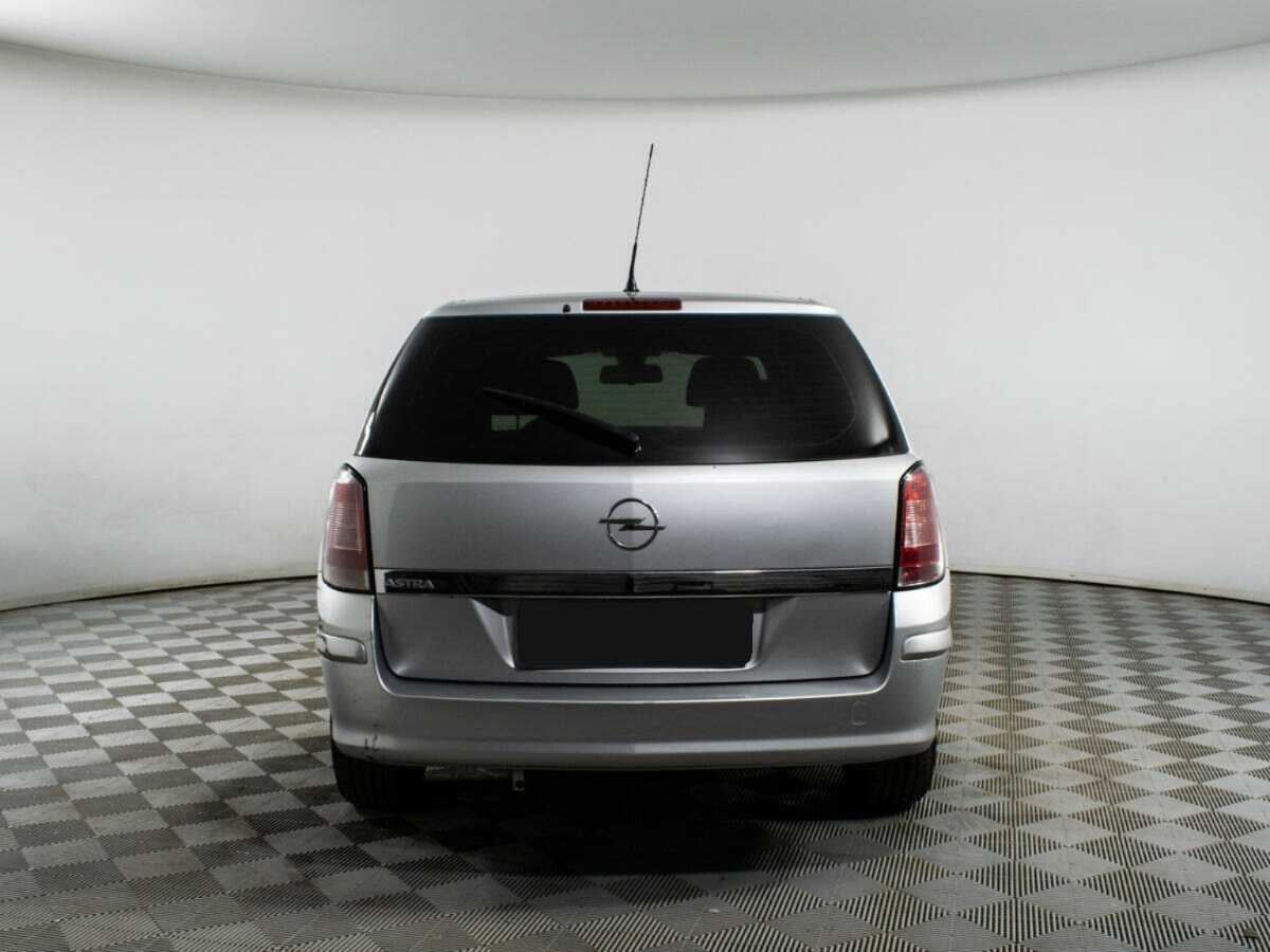 Б/У Опель Астра 2014 года. Фото: #5