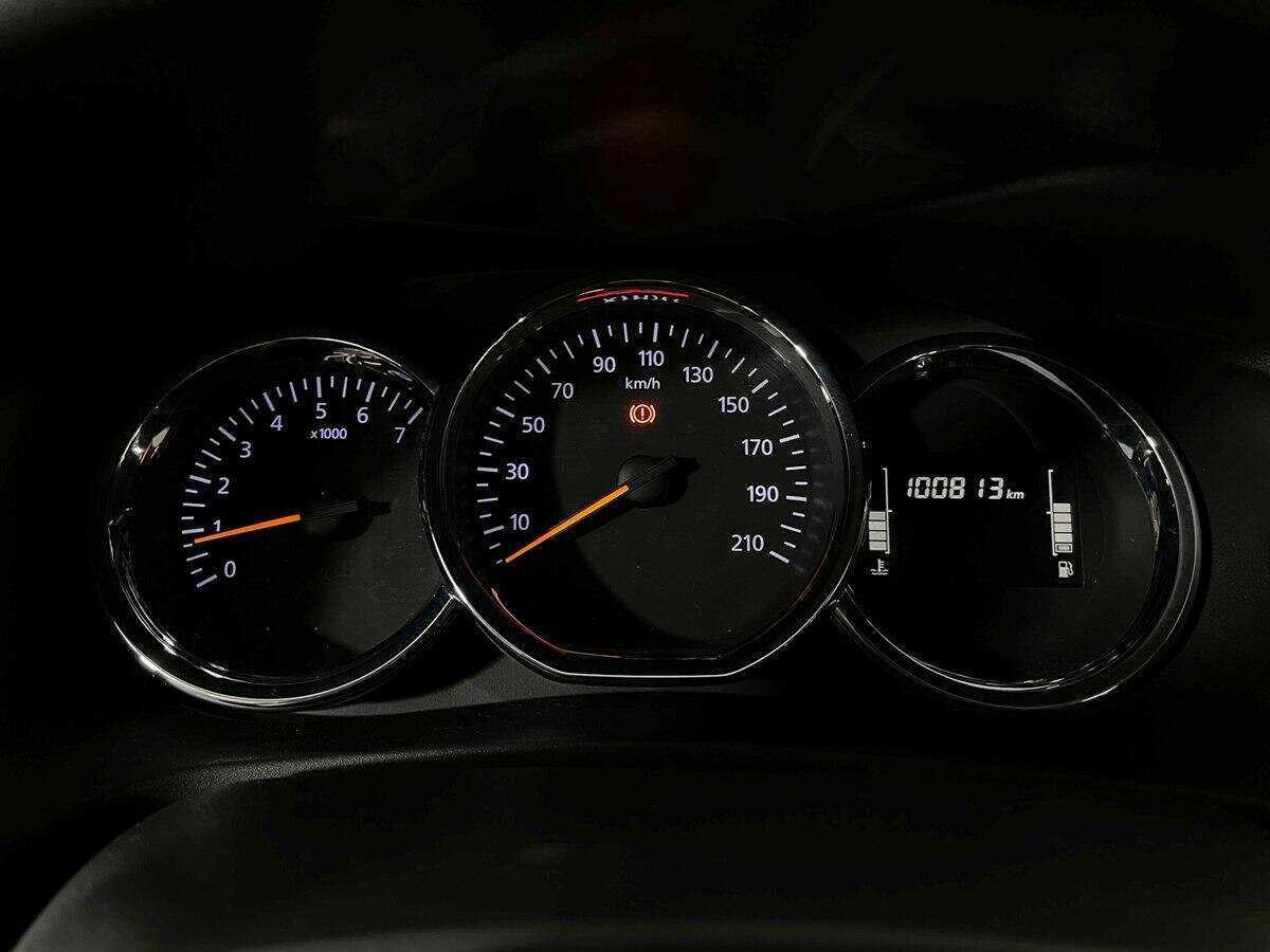 Б/У Рено Логан 2019 года. Фото: #10