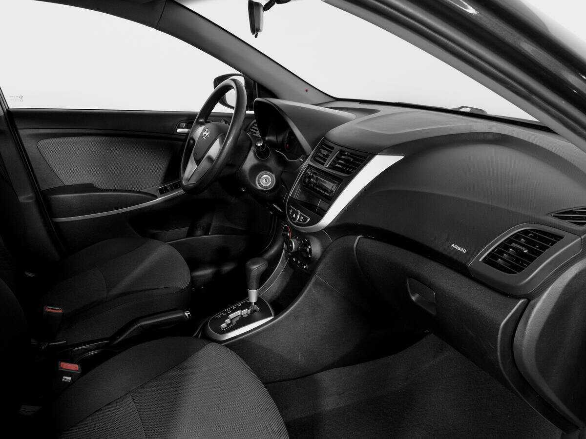 Б/У Хендай Солярис 2014 года. Фото: #8