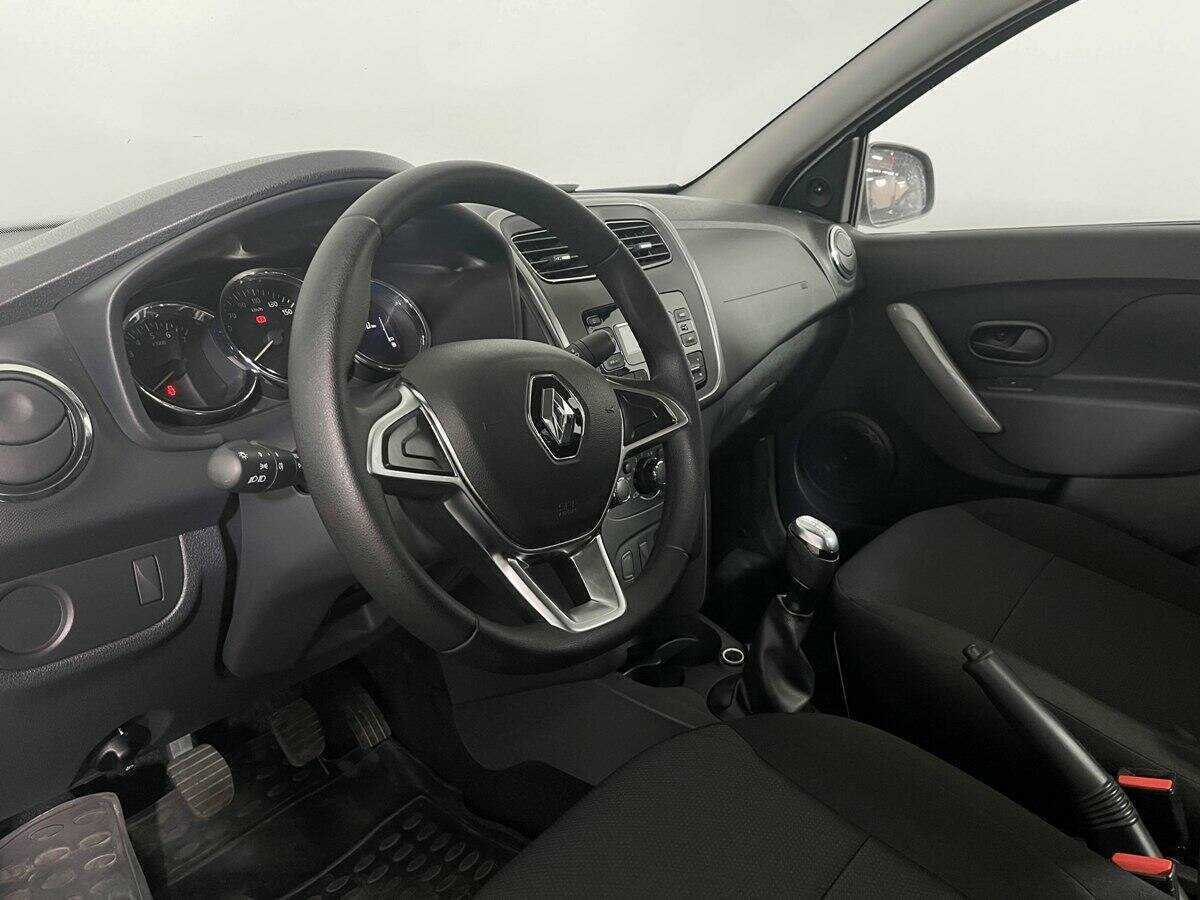 Б/У Рено Логан 2021 года. Фото: #10