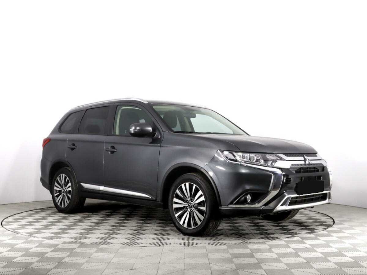 Mitsubishi Outlander 2019 года с пробегом. Фото: #2