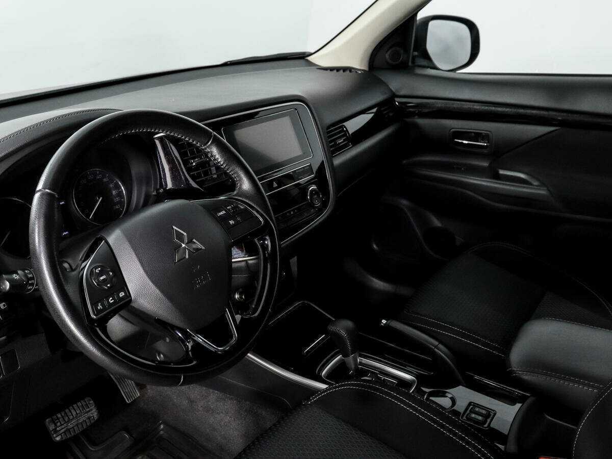 Mitsubishi Outlander 2019 года с пробегом. Фото: #8
