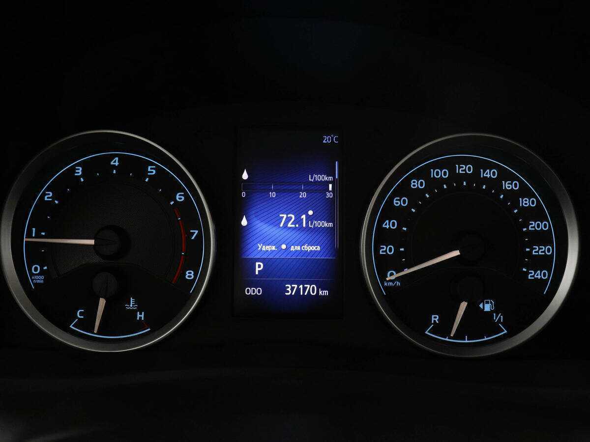 Б/У Тойота Королла 2017 года. Фото: #10