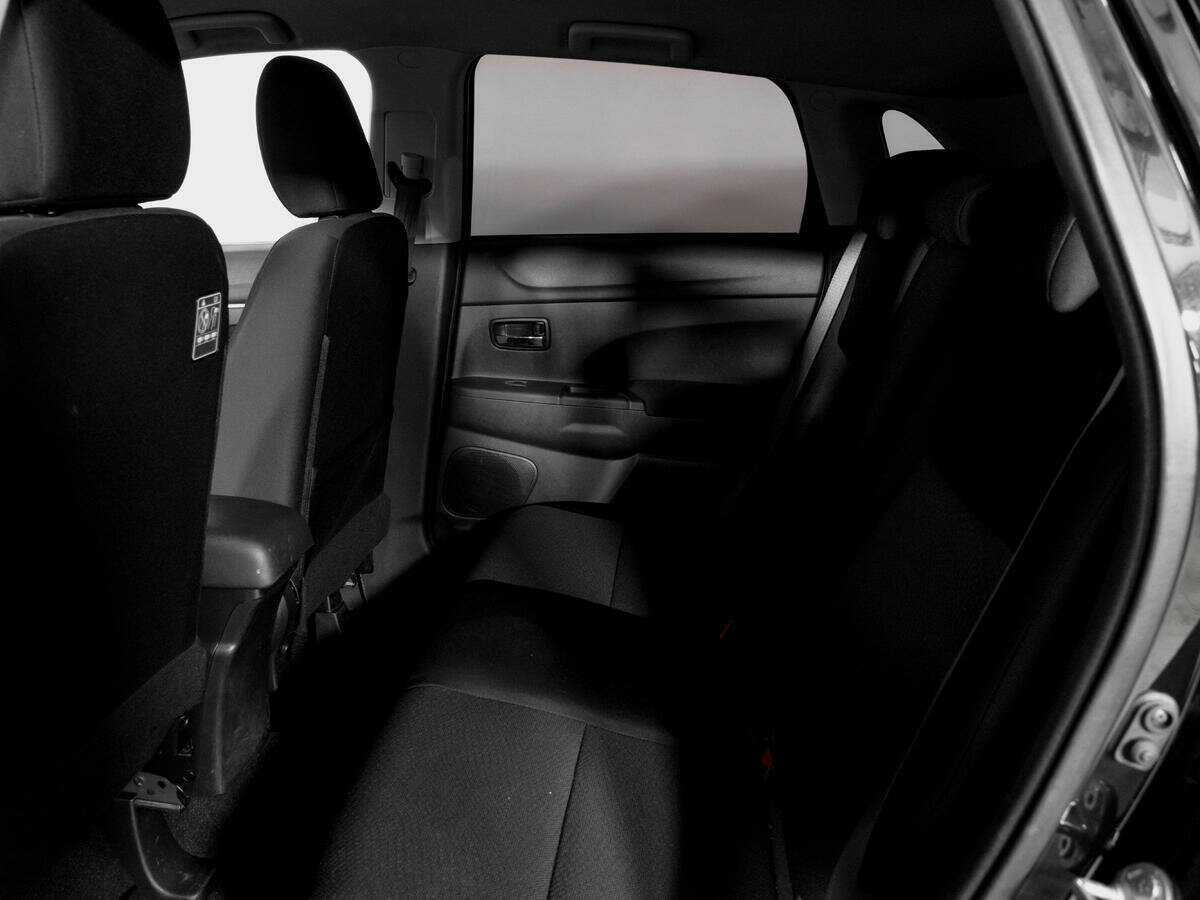 Б/У Митсубиши АС-Икс 2012 года. Фото: #9