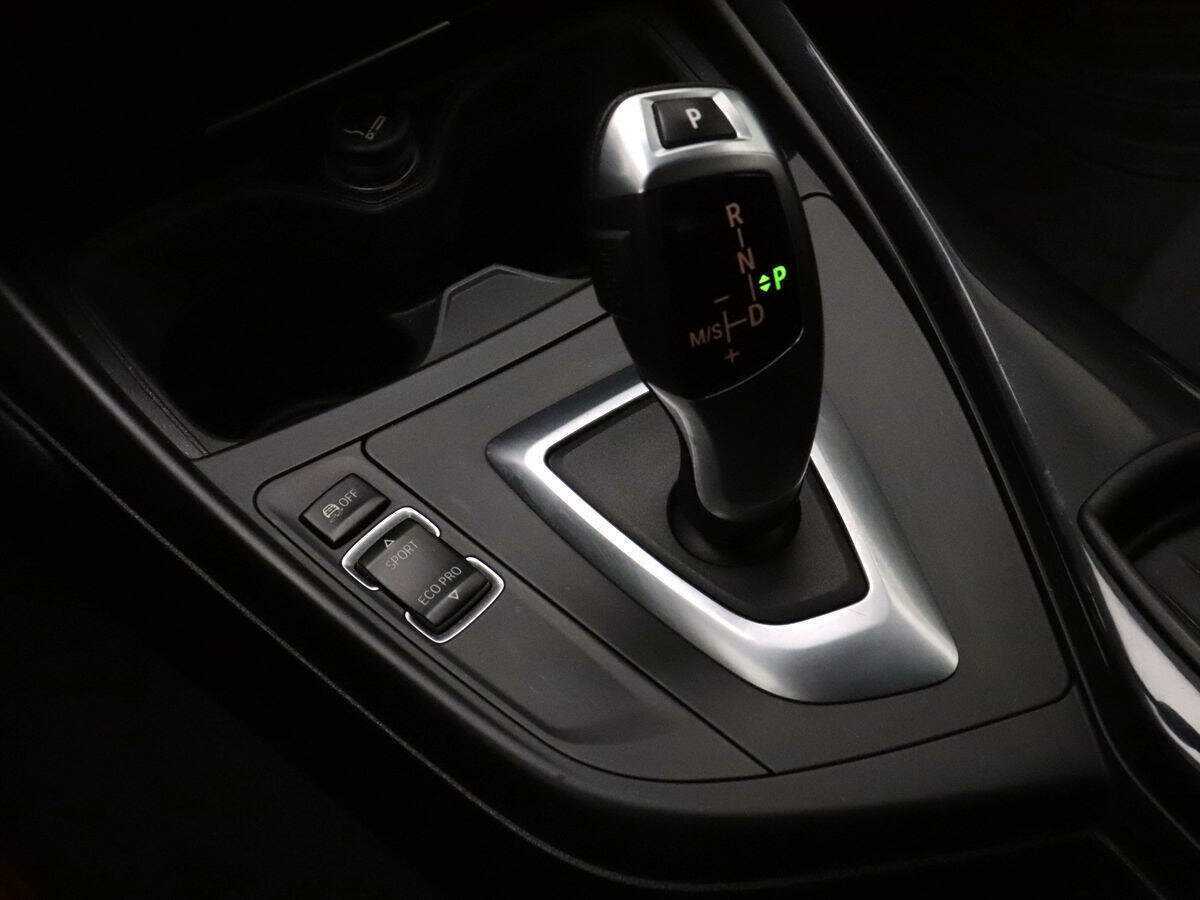 BMW 1 серии 2012 года с пробегом. Фото: #12