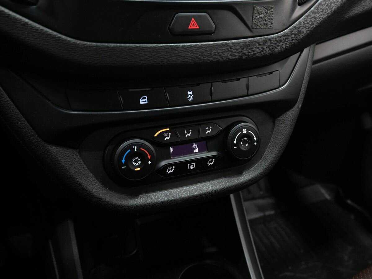 Б/У Лада (ВАЗ) Веста 2021 года. Фото: #14