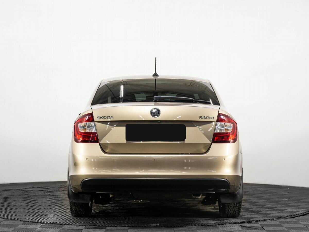 Б/У Шкода Рапид 2019 года. Фото: #4