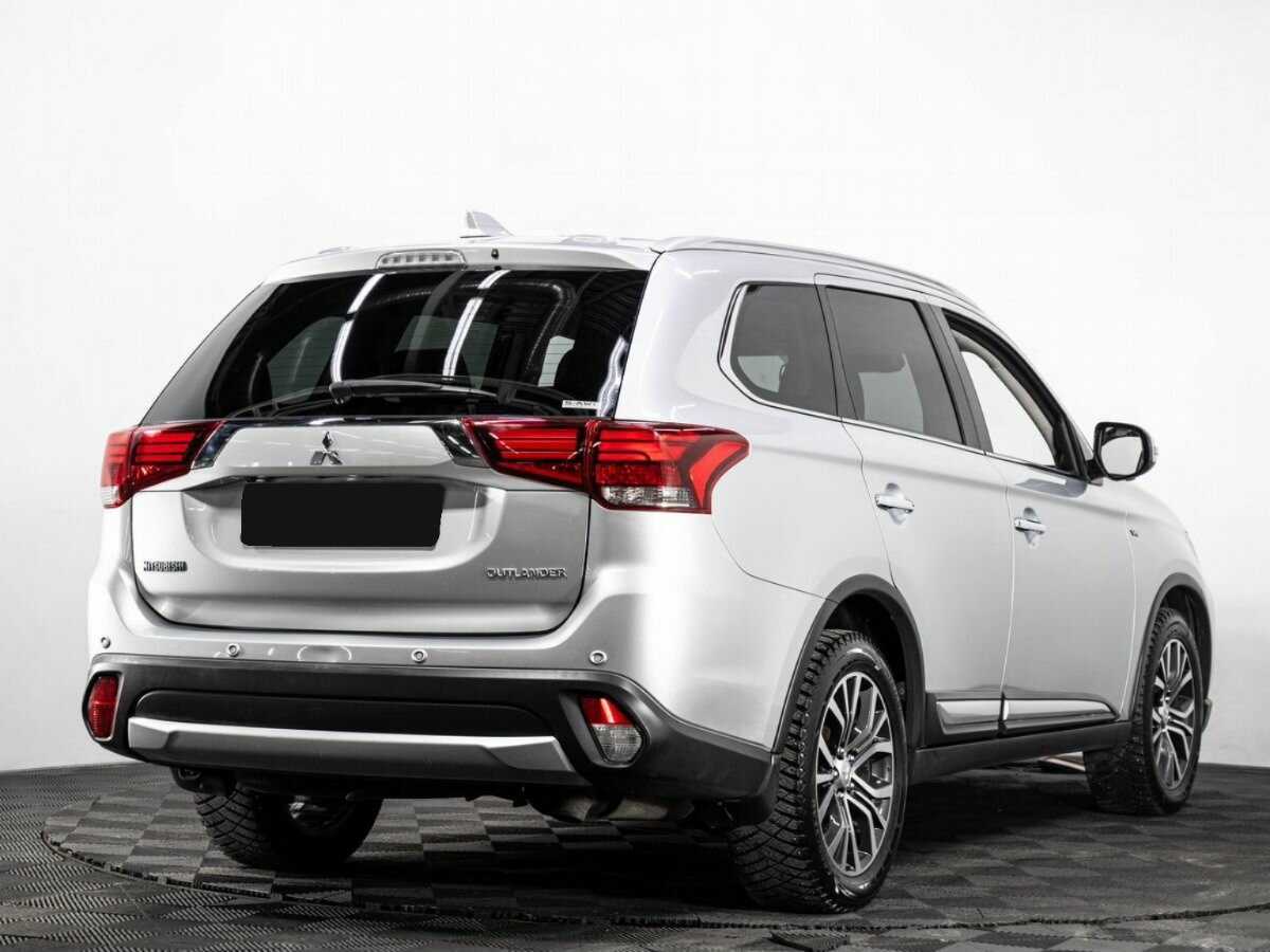 Mitsubishi Outlander 2018 года с пробегом. Фото: #3