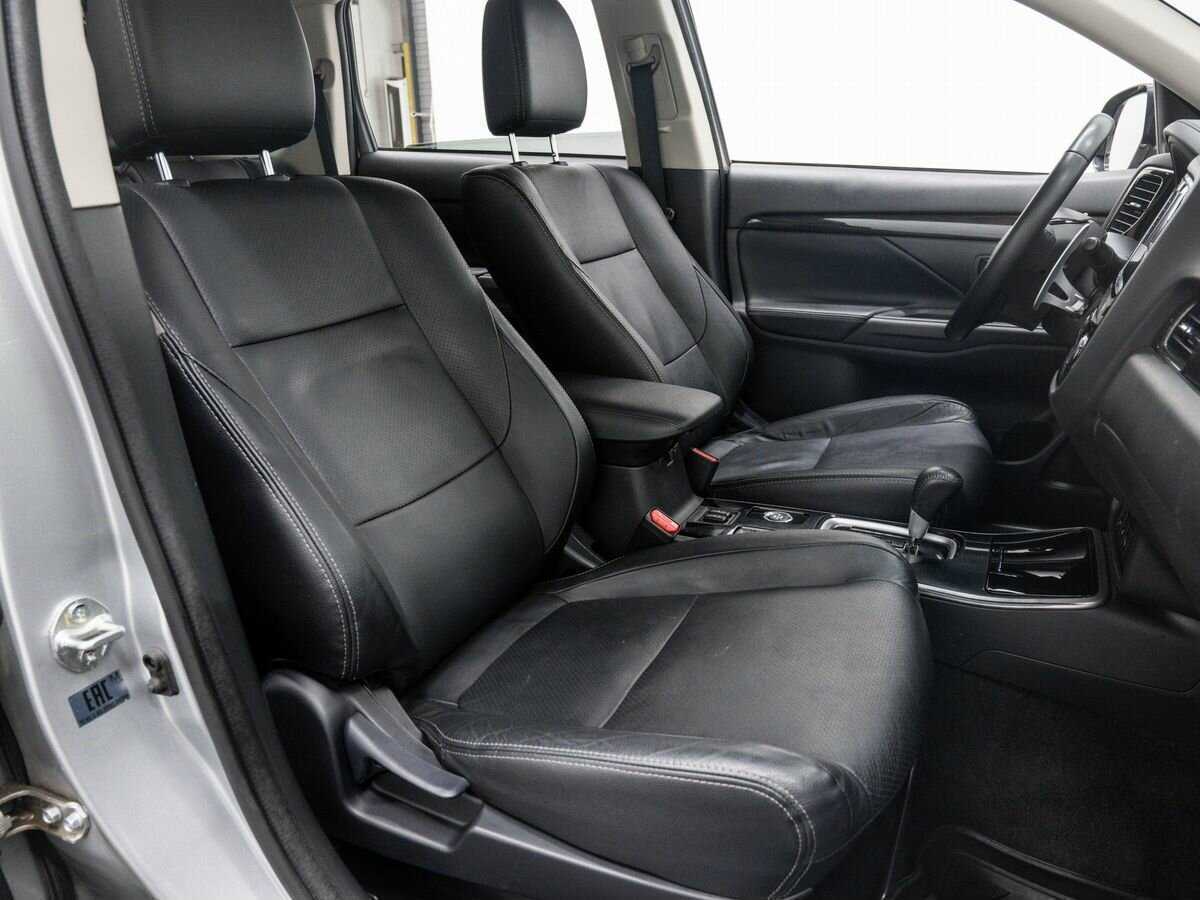 Mitsubishi Outlander 2018 года с пробегом. Фото: #8