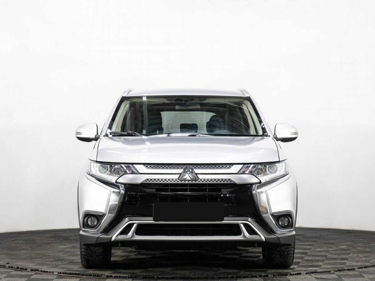 Mitsubishi Outlander 2019 года с пробегом. Фото: #1