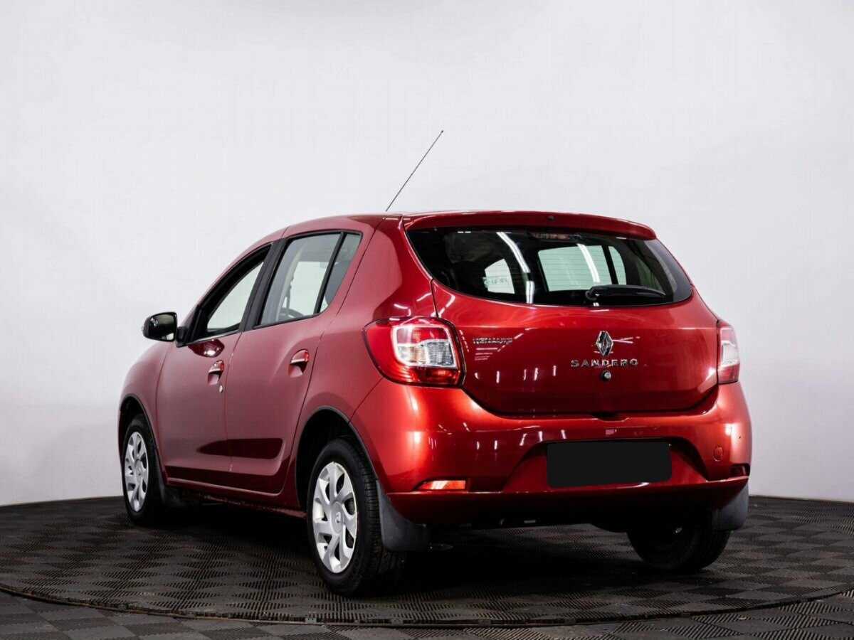 Б/У Рено Сандеро 2017 года. Фото: #3