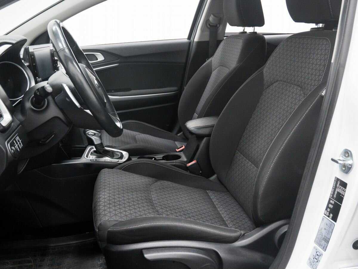 Kia Ceed 2020 года с пробегом. Фото: #14