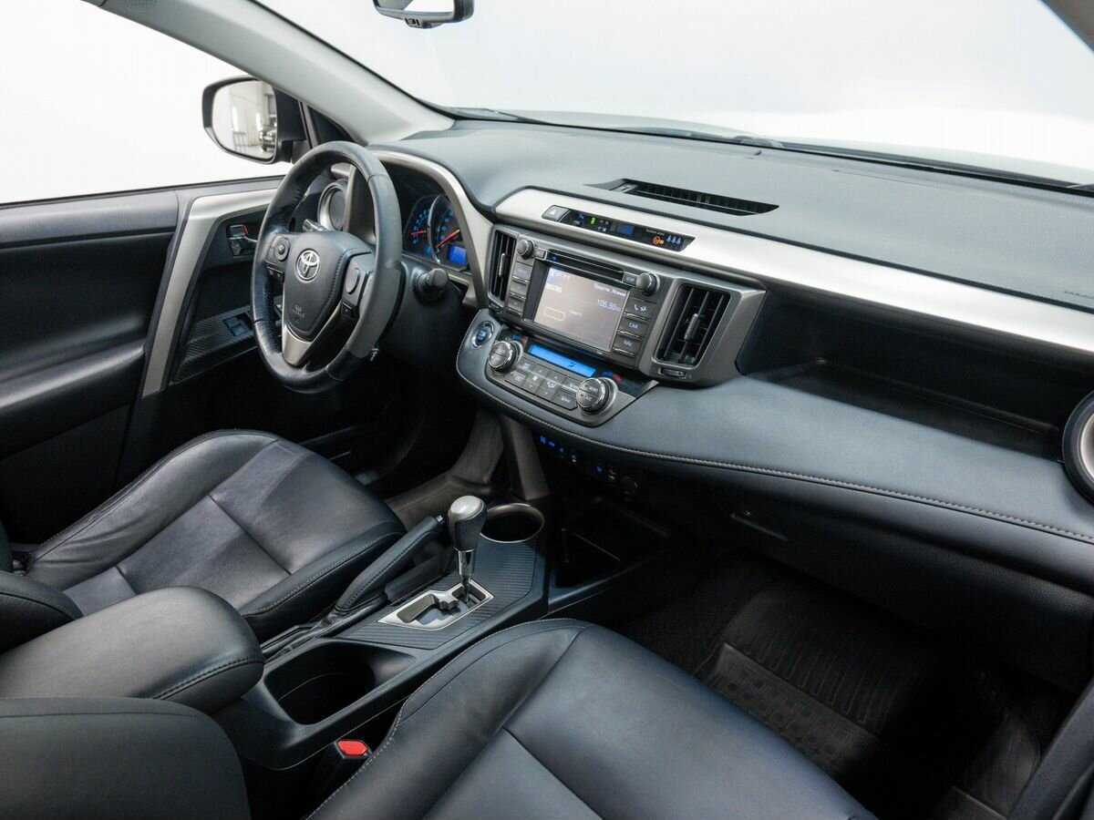 Toyota RAV4 2013 года с пробегом. Фото: #6