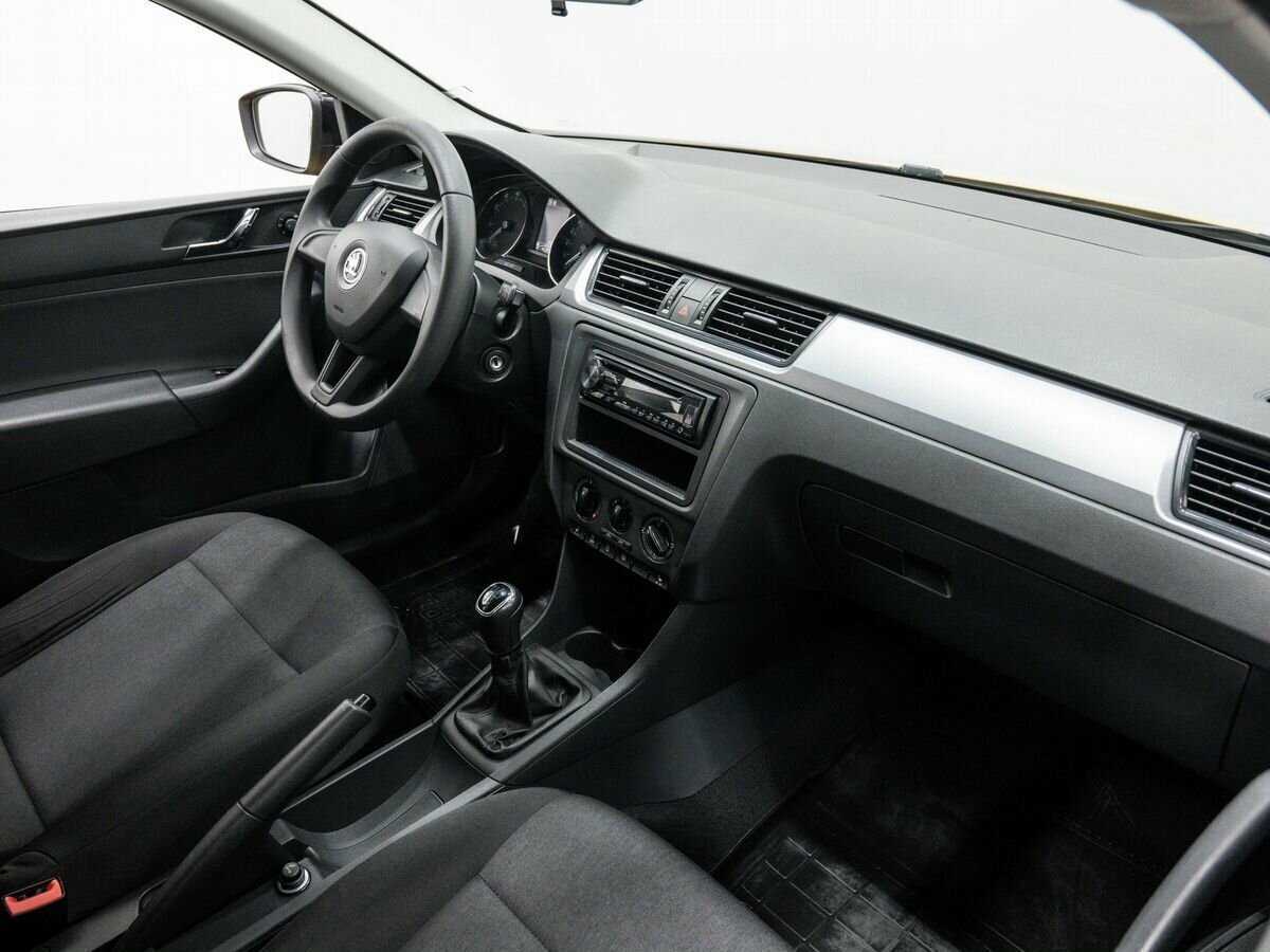 Б/У Шкода Рапид 2017 года. Фото: #9