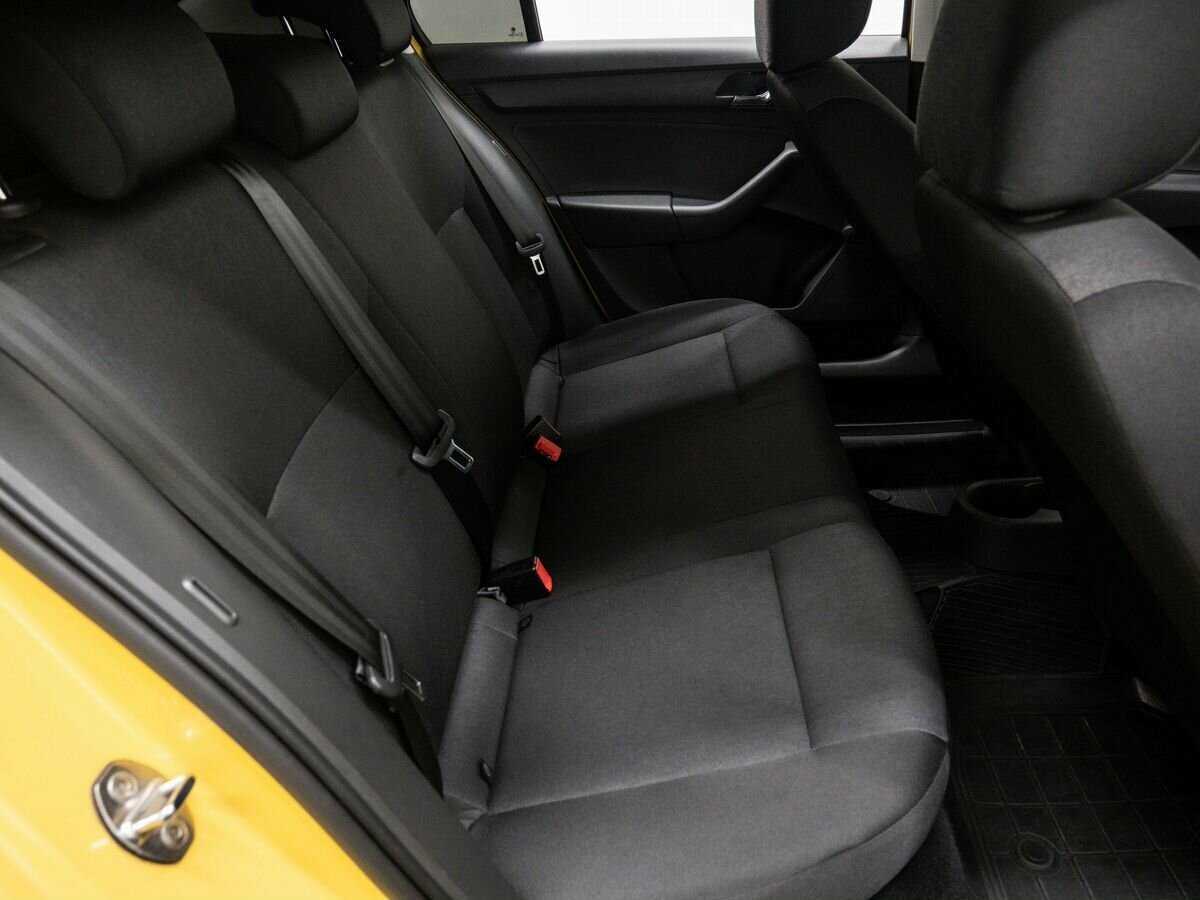 Б/У Шкода Рапид 2017 года. Фото: #11