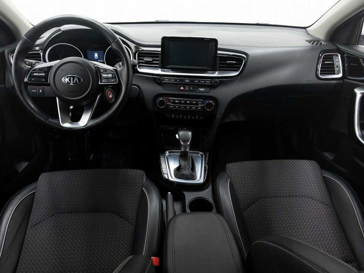 Б/У Киа Сид 2018 года. Фото: #13