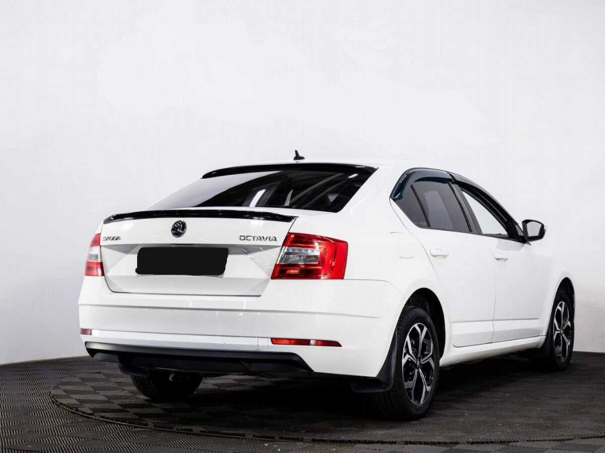 Б/У Шкода Октавия 2018 года. Фото: #5