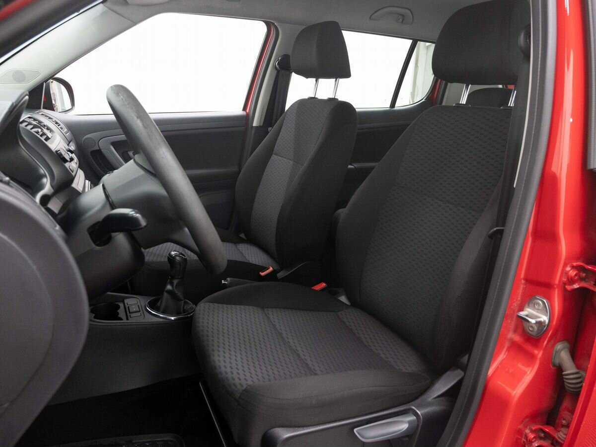 Б/У Шкода Фабия 2013 года. Фото: #8