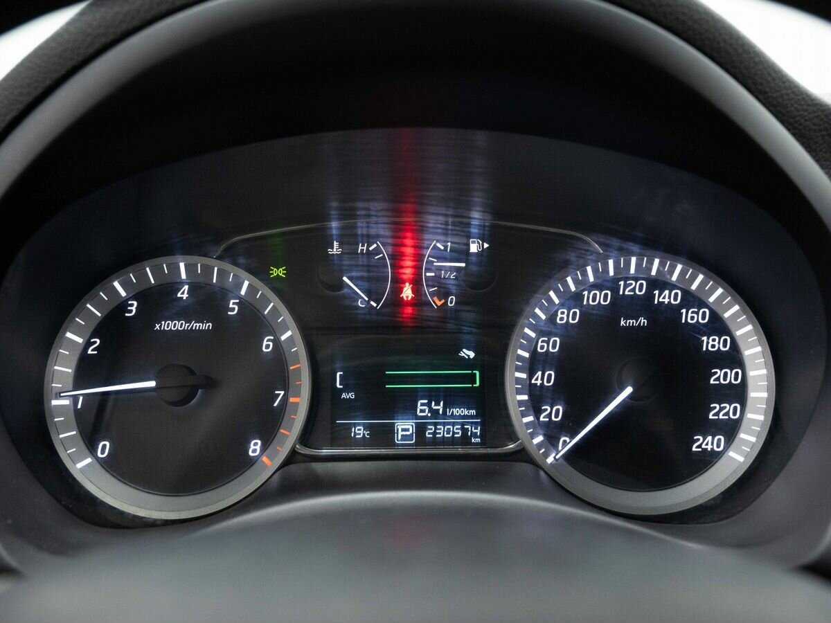 Б/У Ниссан Сентра 2015 года. Фото: #14