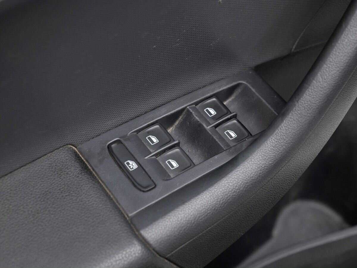 Б/У Шкода Рапид 2015 года. Фото: #15