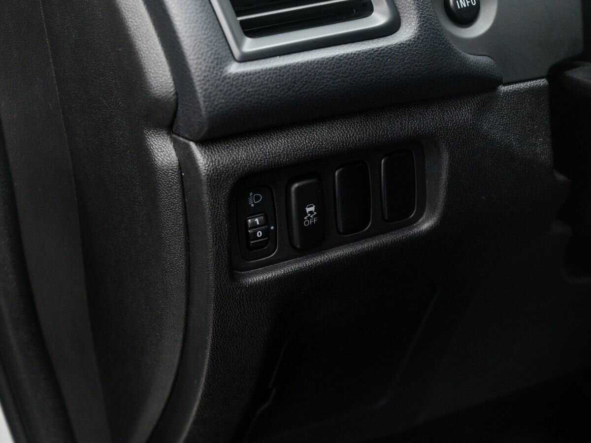 Б/У Митсубиши АС-Икс 2014 года. Фото: #16