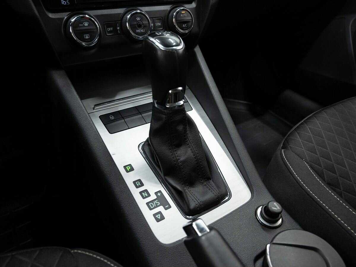 Б/У Шкода Октавия 2016 года. Фото: #22