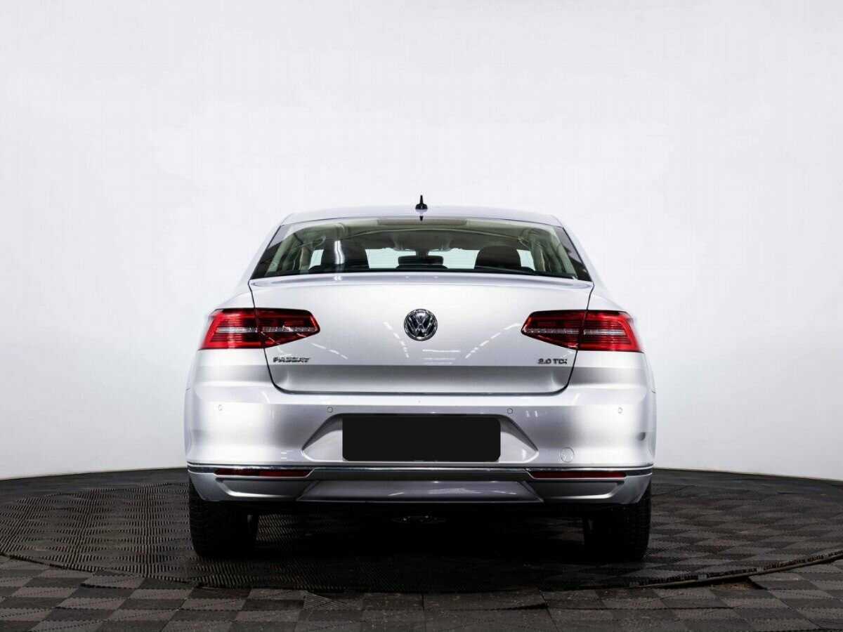 Б/У Фольксваген Пассат 2017 года. Фото: #4