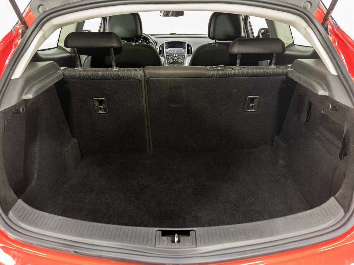 Б/У Опель Астра 2012 года. Фото: #21