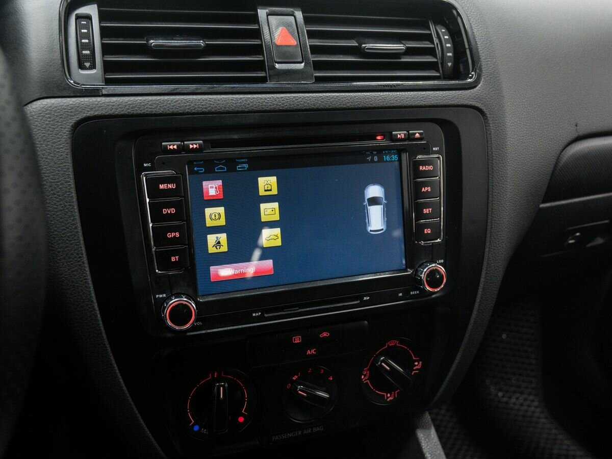 Б/У Фольксваген Джетта 2013 года. Фото: #17