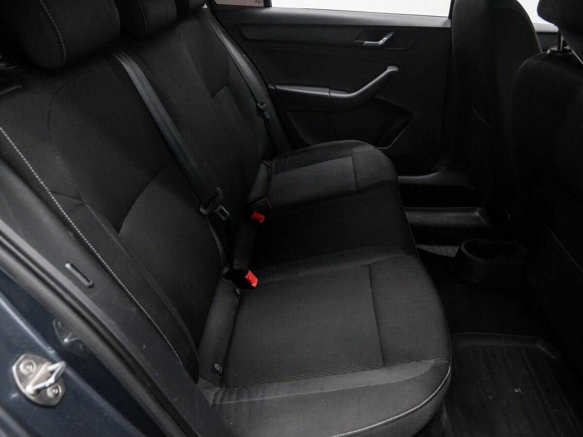 Б/У Шкода Рапид 2014 года. Фото: #9