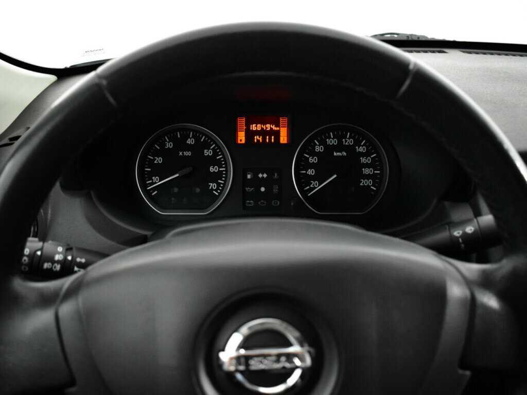 Б/У Ниссан Альмера 2013 года. Фото: #8