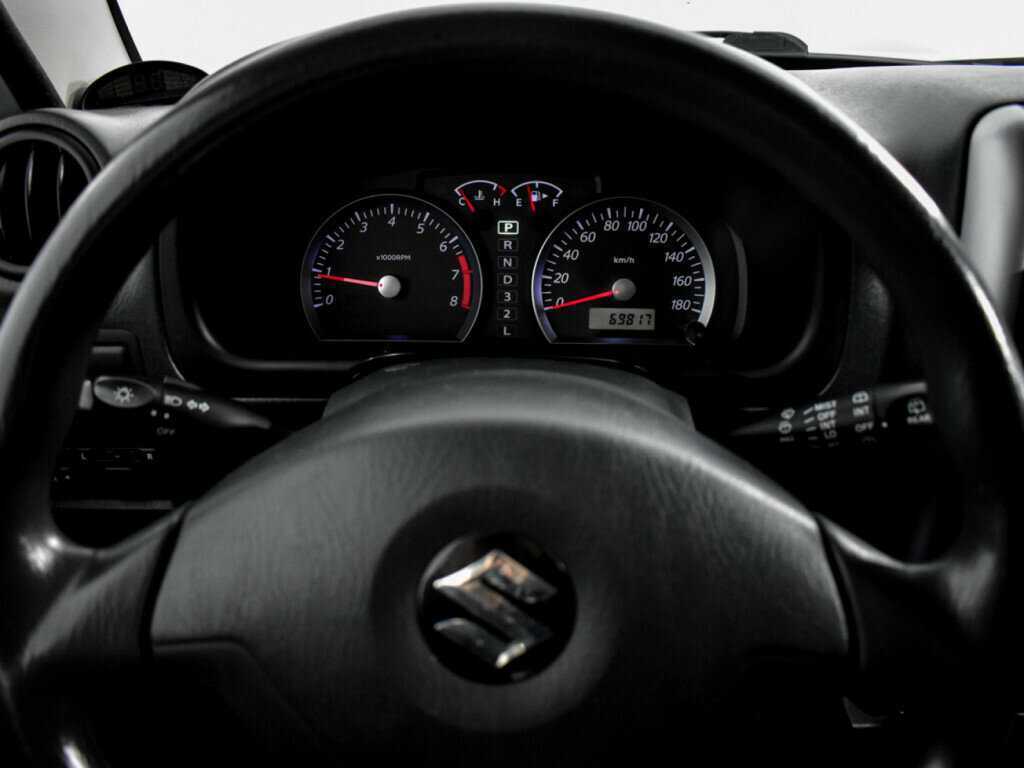 Б/У Сузуки Джимни 2014 года. Фото: #16