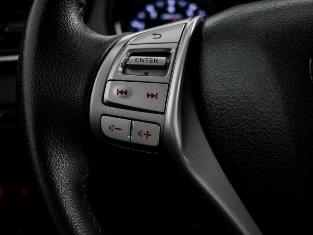 Б/У Ниссан Икс-Трейл 2016 года. Фото: #15