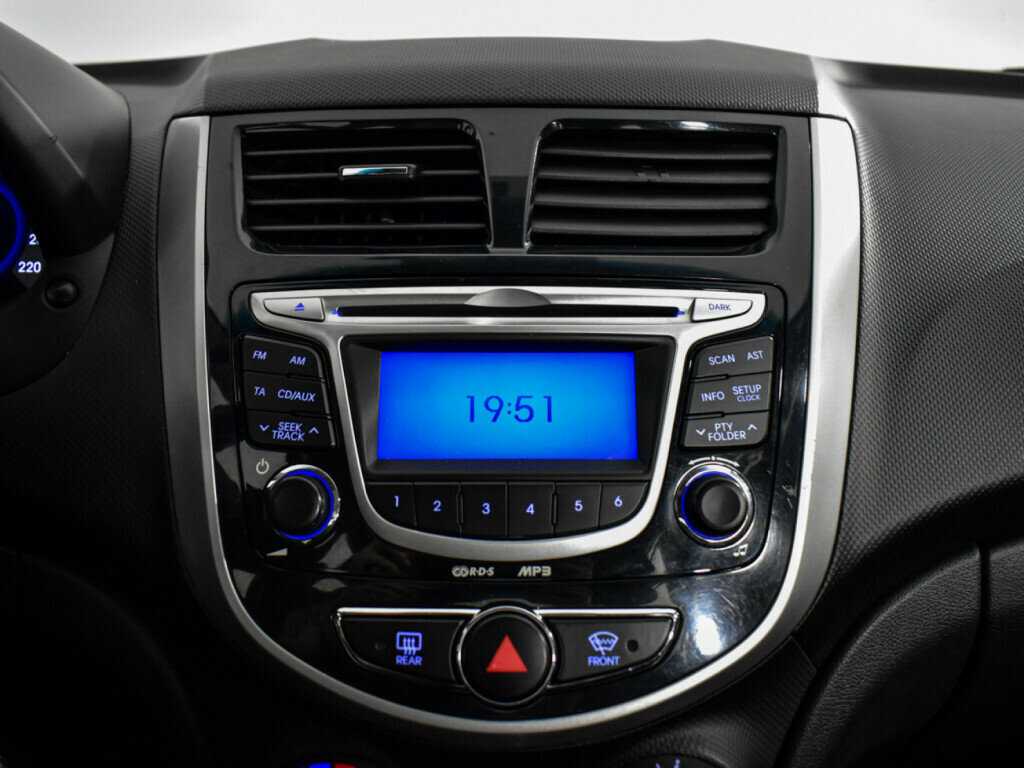 Б/У Хендай Солярис 2012 года. Фото: #10