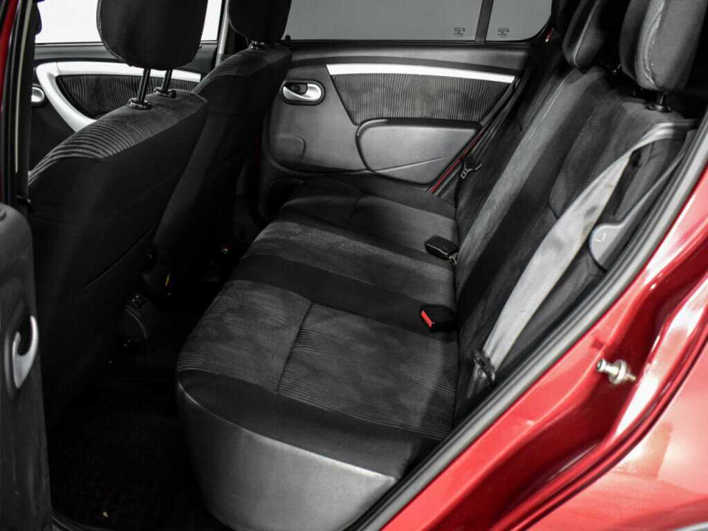 Б/У Рено Сандеро 2012 года. Фото: #9