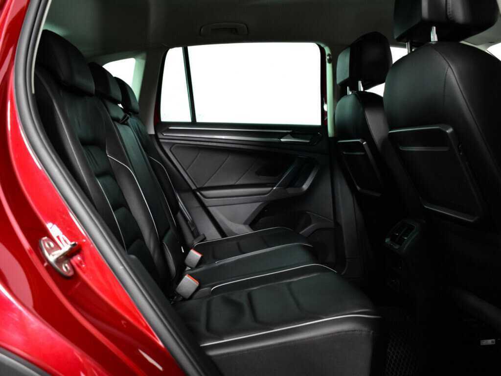 Volkswagen Tiguan 2018 года с пробегом. Фото: #9
